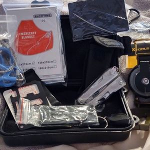 Survival kit for everyone, must have.